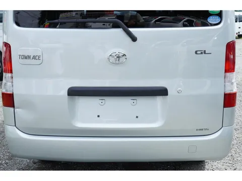 Toyota TownAce Van