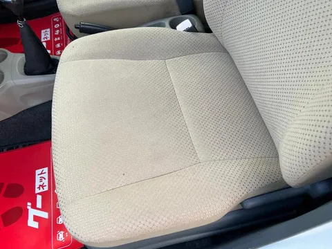 Daihatsu Mira Custom