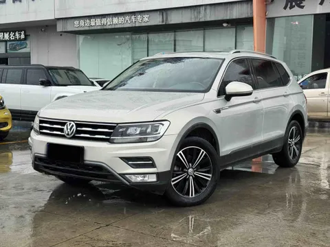 Volkswagen Tiguan L