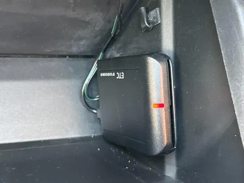 Daihatsu Mira Tocot