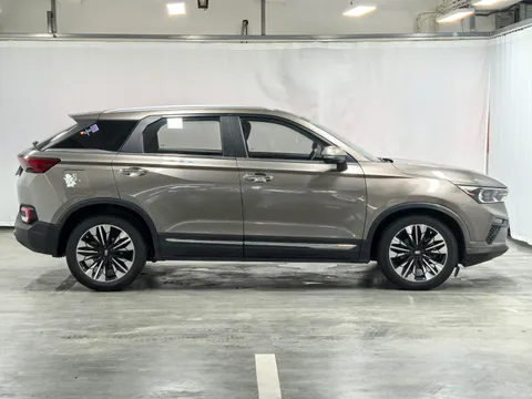 Bestune T77