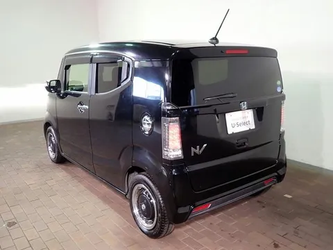 Honda N-BOX Slash