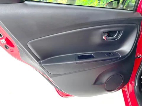 Toyota Yaris (Vitz)