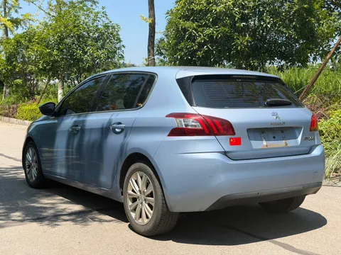 Peugeot 308S