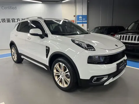 Lynk & Co 01
