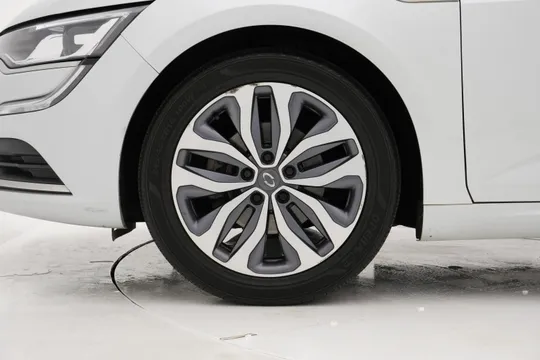Renault Talisman (SM6)