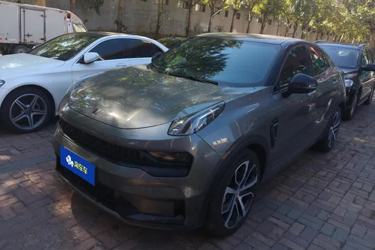 Lynk & Co 05
