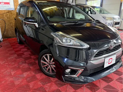 Toyota Sienta