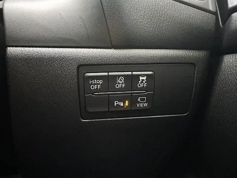 Mazda Axela Sport