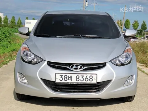 Hyundai Elantra (Avante)