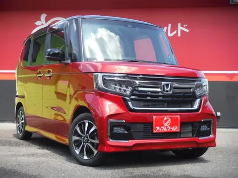 Honda N-BOX Custom