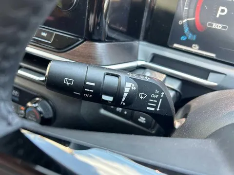 Nissan Note Aura