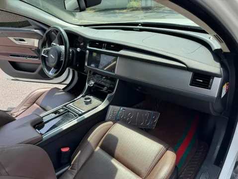 Jaguar XFL