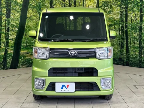 Toyota Pixis Mega