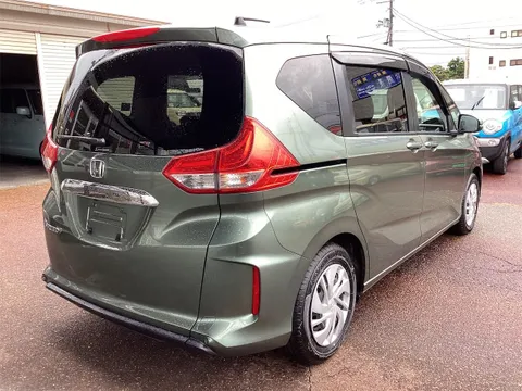 Honda Freed Plus