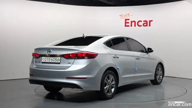Hyundai Elantra (Avante)