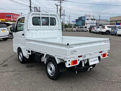 Nissan Clipper Truck
