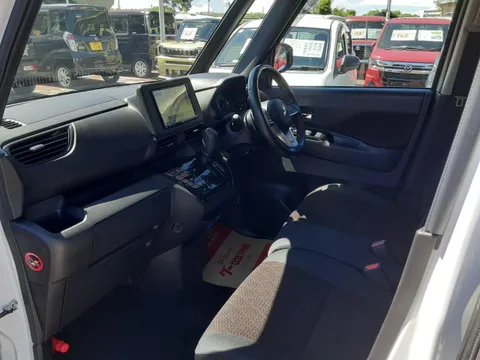 Mitsubishi eK X Space