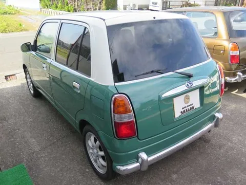 Daihatsu Mira Gino