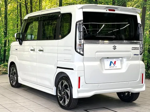 Suzuki Spacia Custom