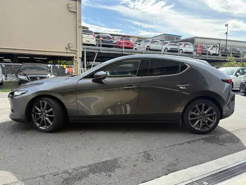Mazda MAZDA3 Fastback