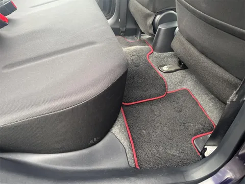 Mitsubishi I