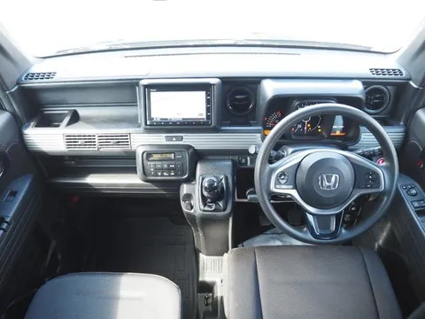 Honda N-VAN Plus Style