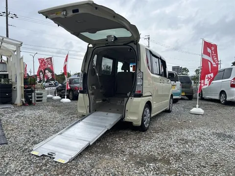 Honda N-BOX Plus