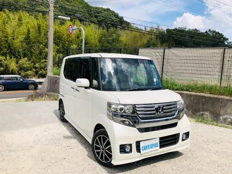 Honda N-BOX Plus Custom