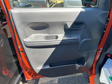 Toyota Pixis Mega