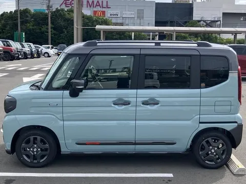 Suzuki Spacia Gear