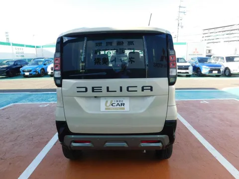 Mitsubishi Delica Mini