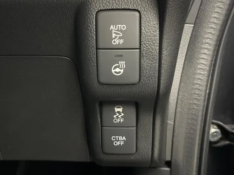 Honda N-BOX Slash