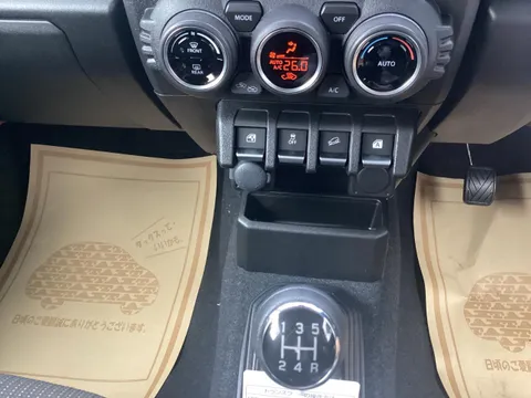 Suzuki Jimny Nomade