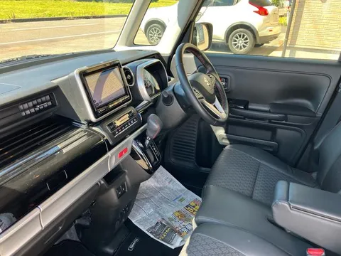 Suzuki Spacia Custom
