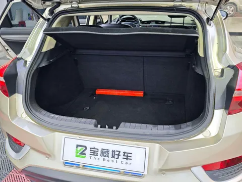 Geely Emgrand GS