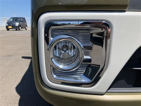 Toyota Pixis Mega