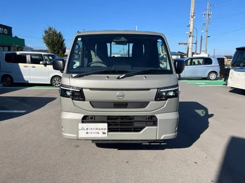Nissan Clipper Truck
