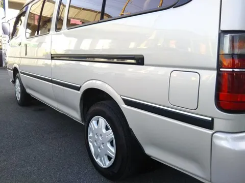 Toyota HiAce Wagon