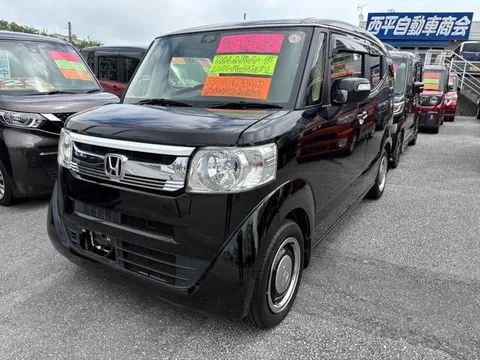 Honda N-BOX Slash