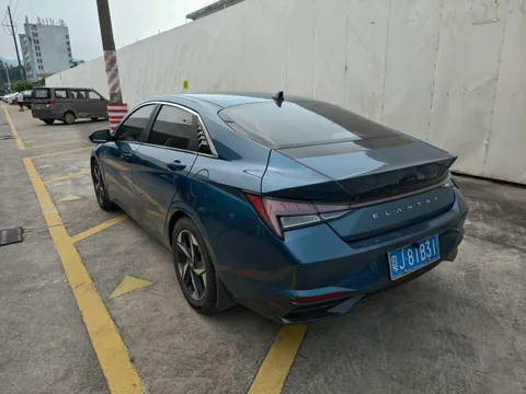 Hyundai Elantra (Avante)