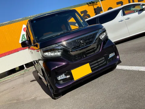 Honda N-BOX Custom