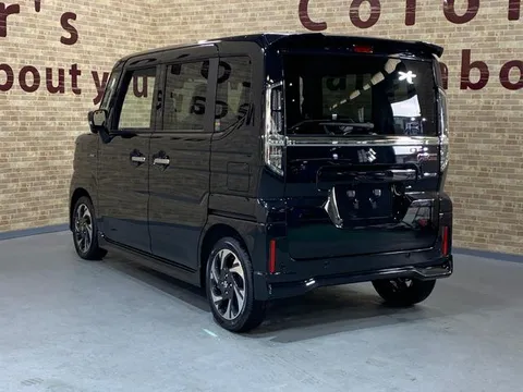Suzuki Spacia Custom