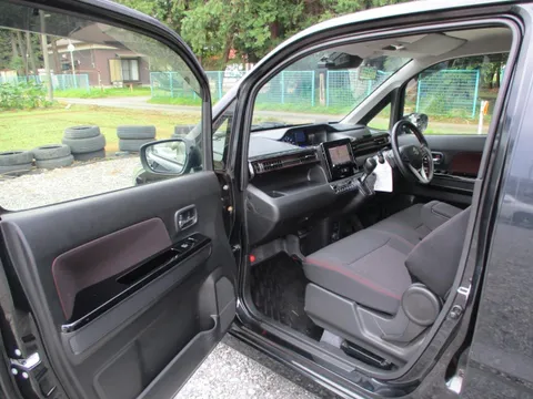 Suzuki Wagon R Stingray