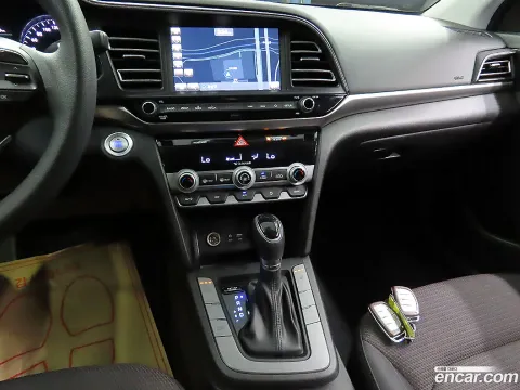 Hyundai Elantra (Avante)