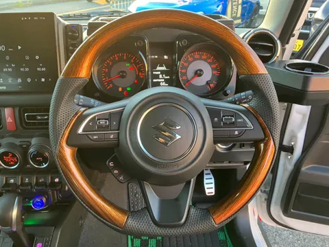 Suzuki Jimny Sierra