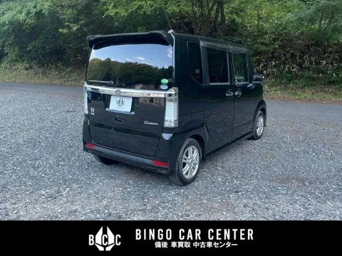 Honda N-BOX Custom