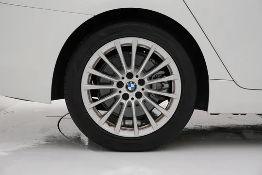 BMW BMW