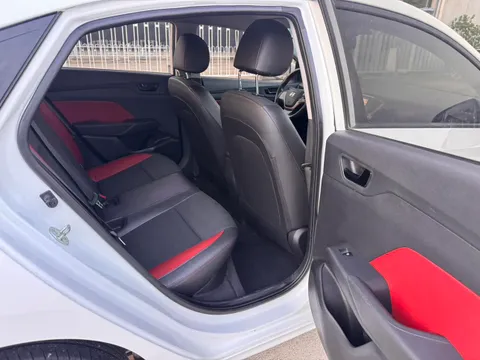 Hyundai Verna