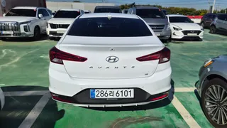 Hyundai Elantra (Avante)